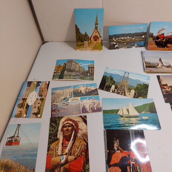 46 Vtg Canadian Postcards Various Provinces - Picture 2 of 12